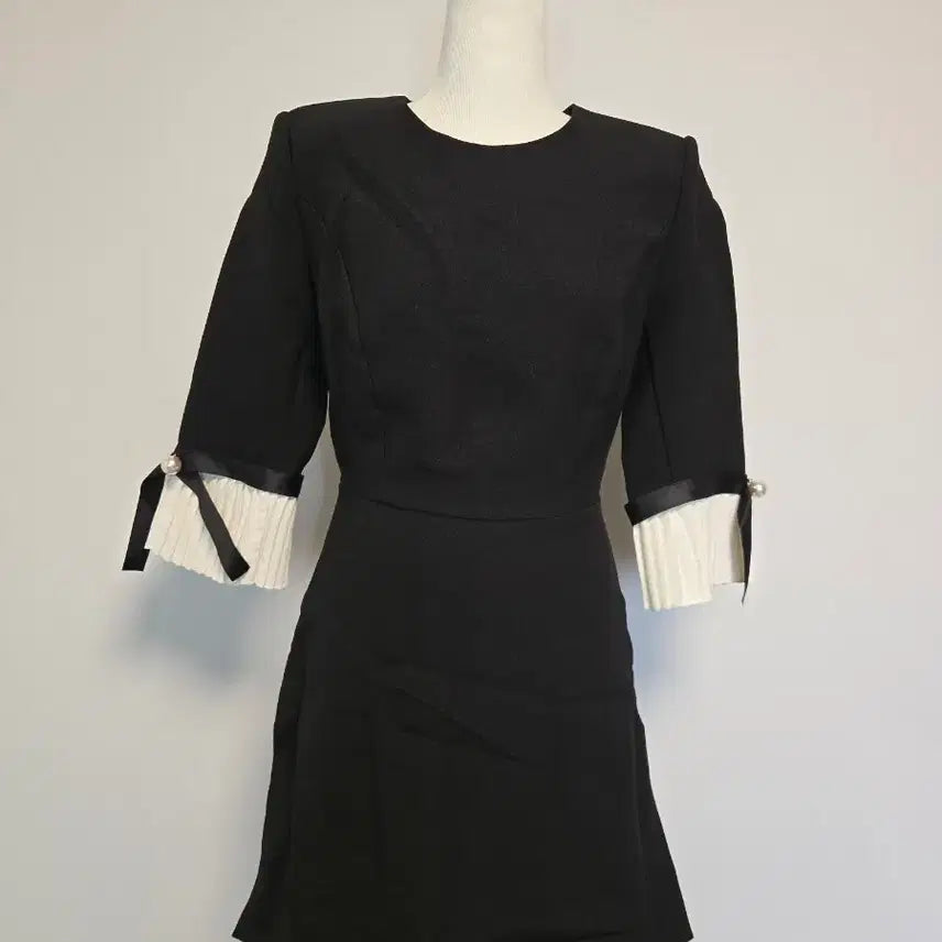 [BUNJANG] Black Ribbon Mini Dress / (S.55)블랙 리본 장식 미니 원피스