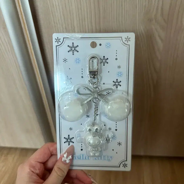 [BUNJANG] Hello Kitty Snowflake Keychain / 헬로키티 눈꽃 키링