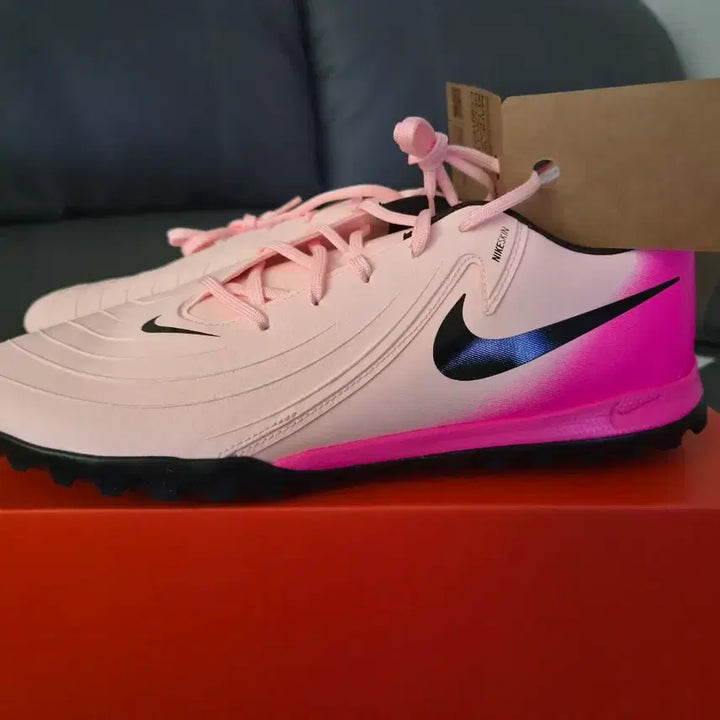 [BUNJANG] Nike Phantom GX2 Academy Soccer Cleats / 나이키 축구화 팬텀 gx2 아카데미 280사이즈 (새상품)