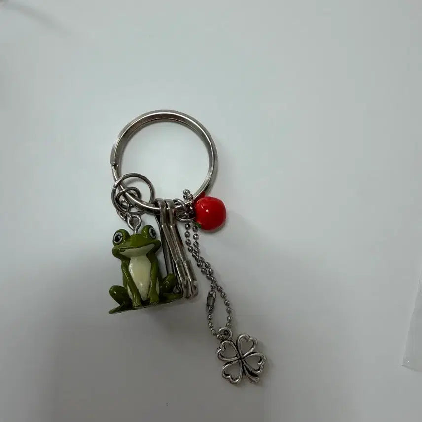 [SOLD OUT] 빈티지 개구리 키링 판매