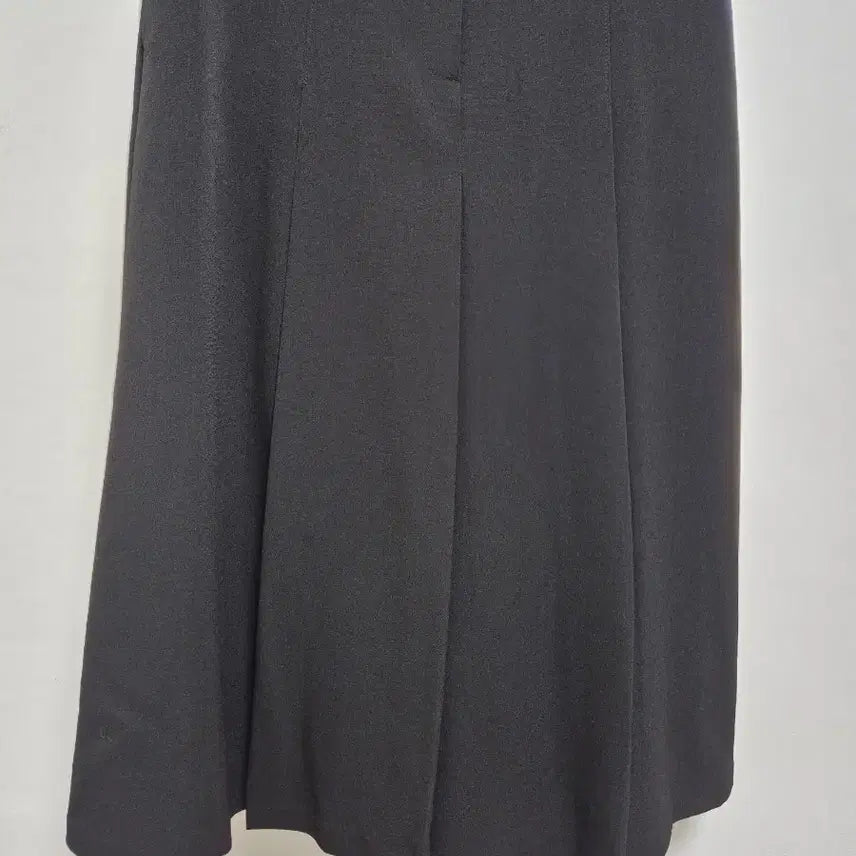[BUNJANG] Mu:i Black Pleated Skirt / Mu:i 무이 블랙 플리츠스커트