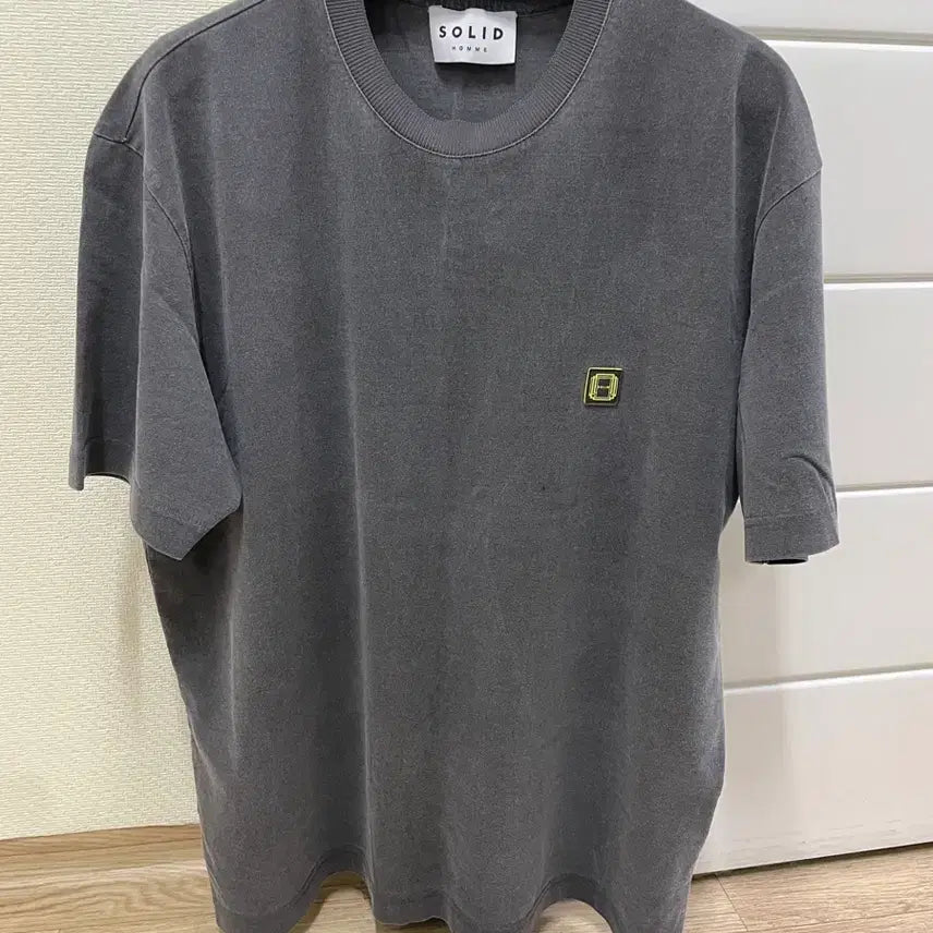 [SOLD OUT] 솔리드옴므 반팔 판매합니다
