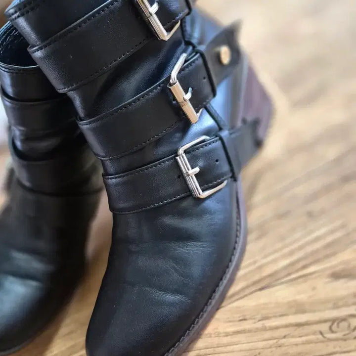 [BUNJANG] Suecomma Bonnie Ankle Boots / 슈콤마보니앵클 부츠 235 (365)