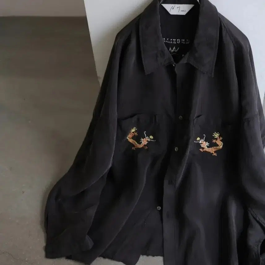 [SOLD OUT] [2] 안셀름 AGING EMBROIDERY SHIRT 셔츠