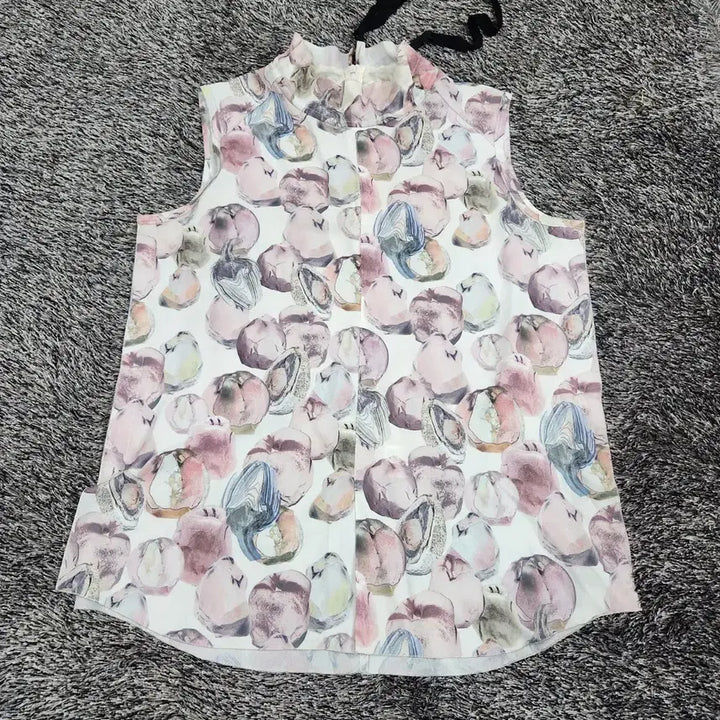[BUNJANG] Kuho Frill Neck Sleeveless Blouse / 구호 프릴넥나시 블라우스 55