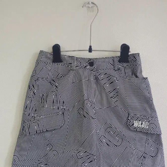 [BUNJANG] WAAC Striped Mini Skirt / WAAC / 스트라이프 패턴 미니스커트64