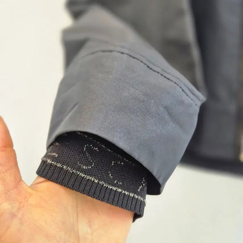 [SOLD OUT] 에스까다 26SS  블랙 후드 바람막이 L