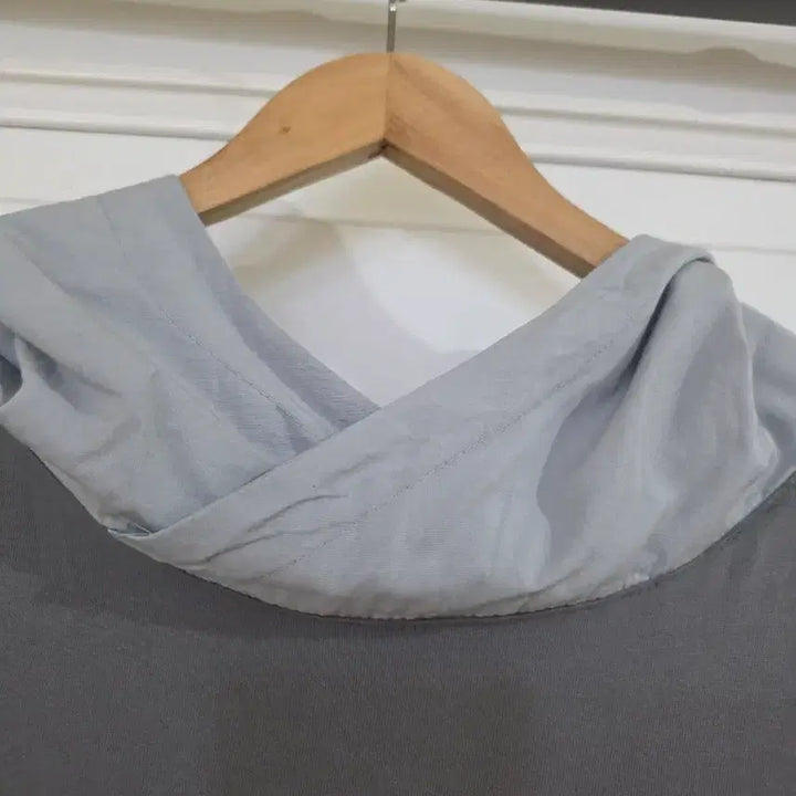 [SOLD OUT] 여름  고급스러운  후드 티 셔츠   새상품  가슴단면