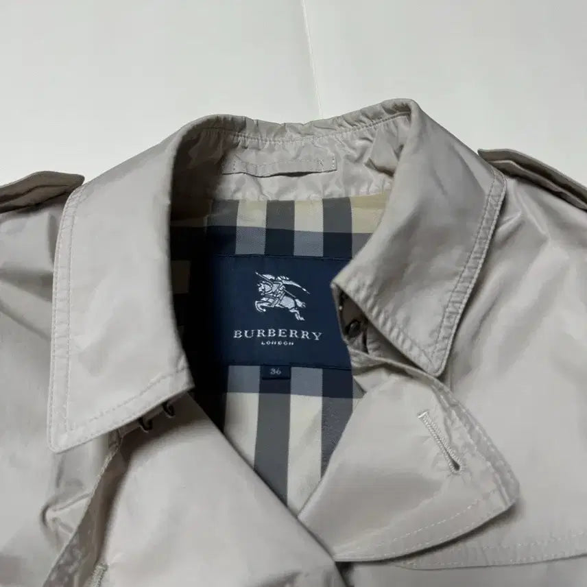 [BUNJANG] Burberry Double-Breasted Windbreaker Trench Coat / (상태AA) 버버리 춘추하계 레인코트/바람막이 트렌치코트44-55