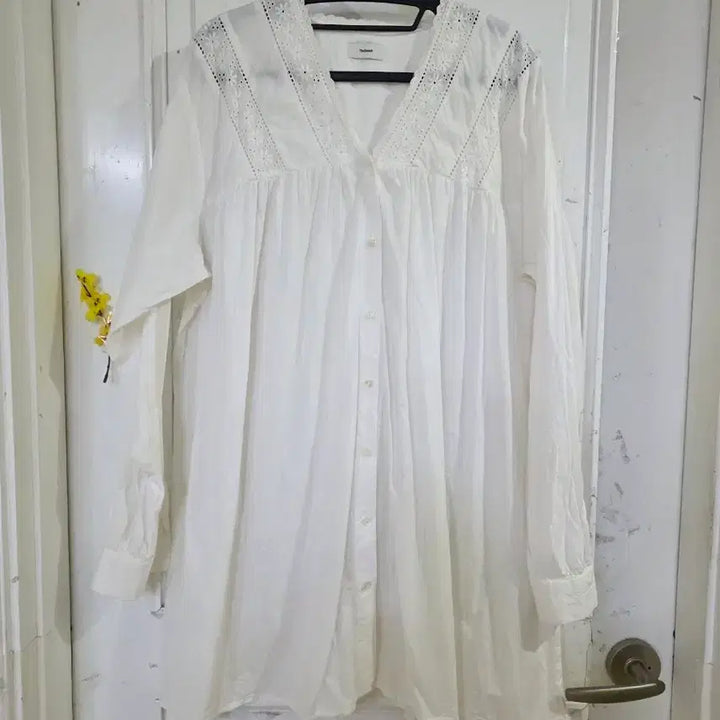 [SOLD OUT] 봄 여름 원피스 겸  고급스러 면 블라우스   깨끗해요 가슴단면63