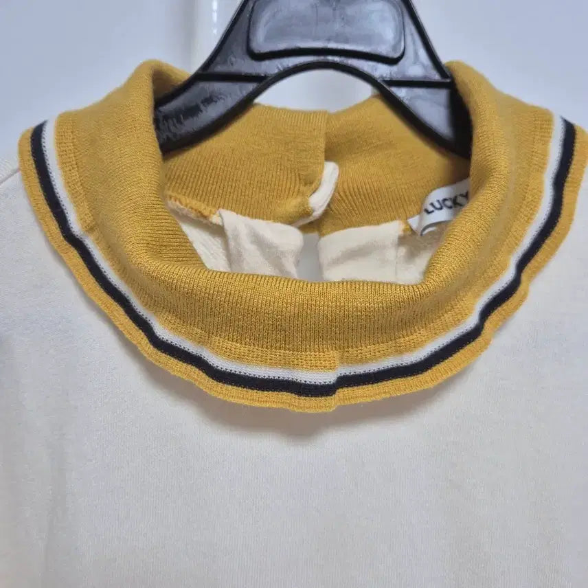 [SOLD OUT] 럭키슈에뜨  레이어드 맨투맨 티셔츠