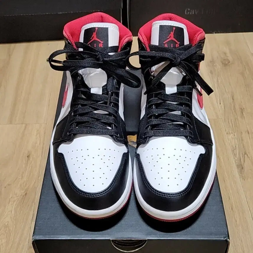 [BUNJANG] Nike Jordan 11 Retro "Gym Red" Men&