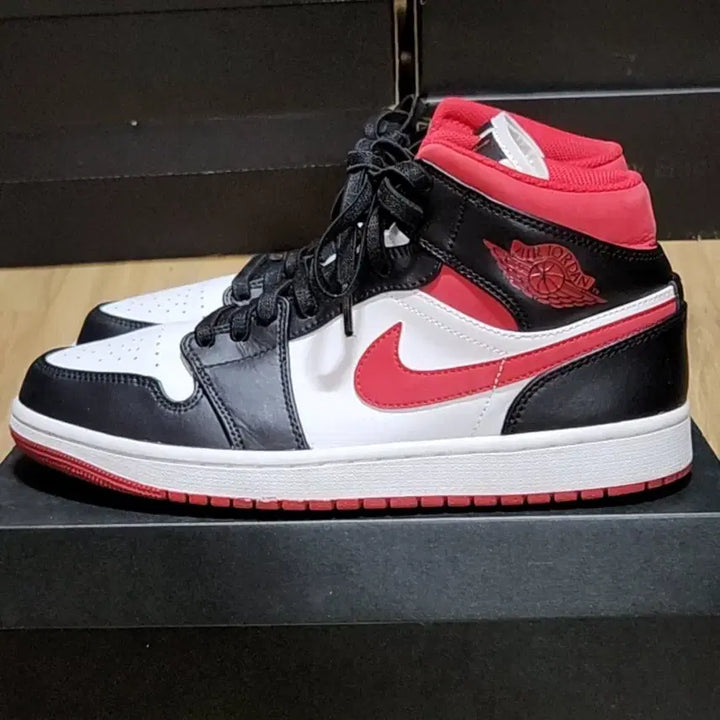 [BUNJANG] Nike Jordan 11 Retro "Gym Red" Men&