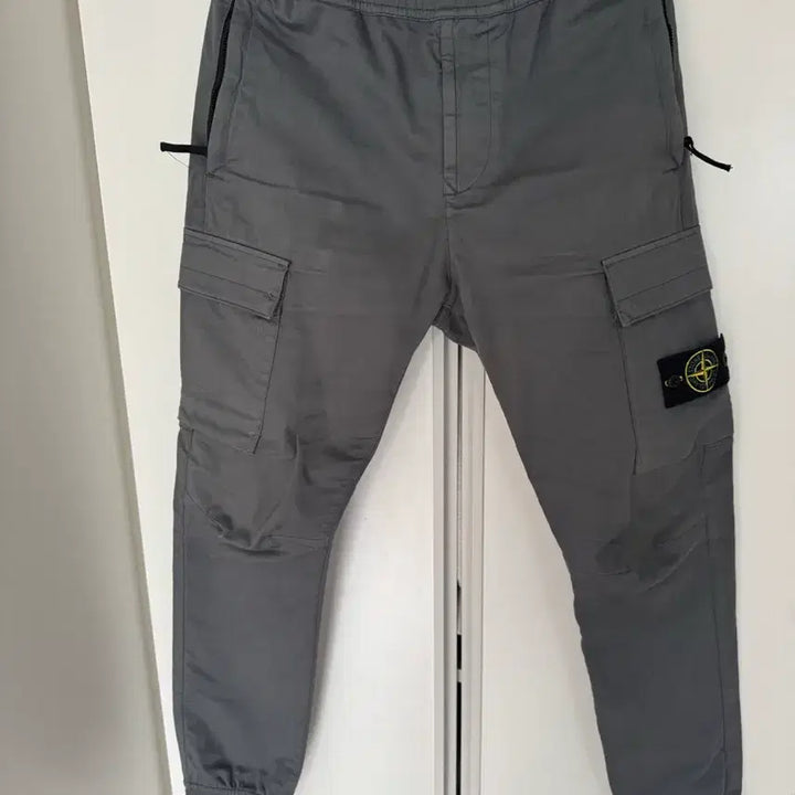 [BUNJANG] Stone Island Grey Training Pants (Size 30) / 스톤아일랜드 회색 바지 30사이즈 판매