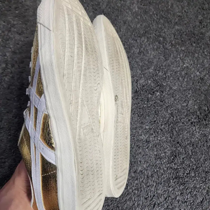 [BUNJANG] Onitsuka Tiger Fabre Gold Sneakers / 오니츠카타이거 골드 파브레 260사이즈