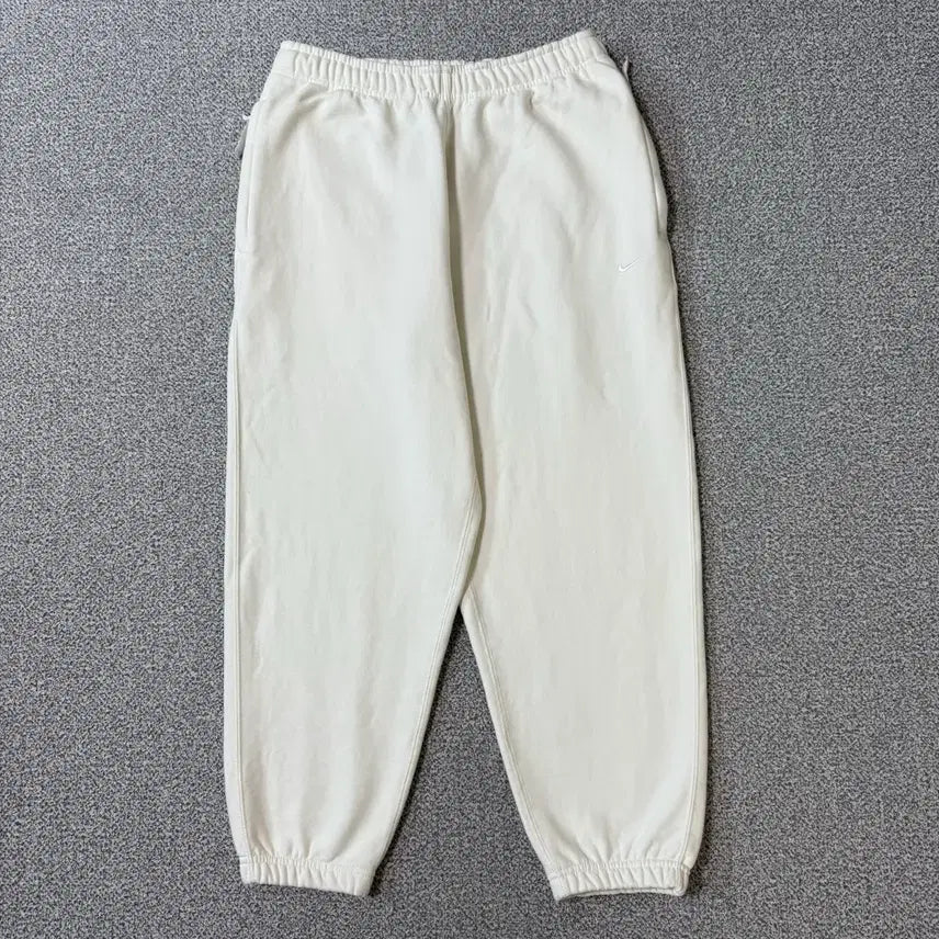 [BUNJANG] Nike Solo Swoosh Jogger Pants / [정가 15만원] 나이키 솔로 스우시 조거 팬츠