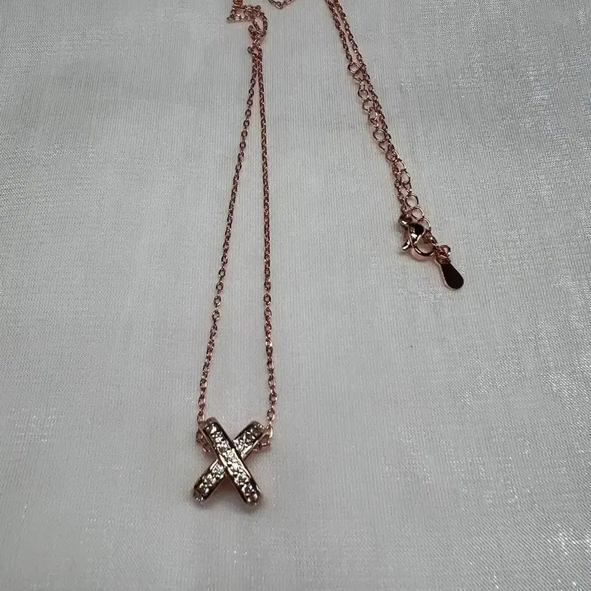 [BUNJANG] Rose Gold Cubic X-Shape Necklace / 로즈골드 큐빅 X자 목걸이(새상품)B0138