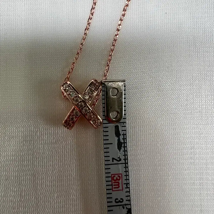 [BUNJANG] Rose Gold Cubic X-Shape Necklace / 로즈골드 큐빅 X자 목걸이(새상품)B0138