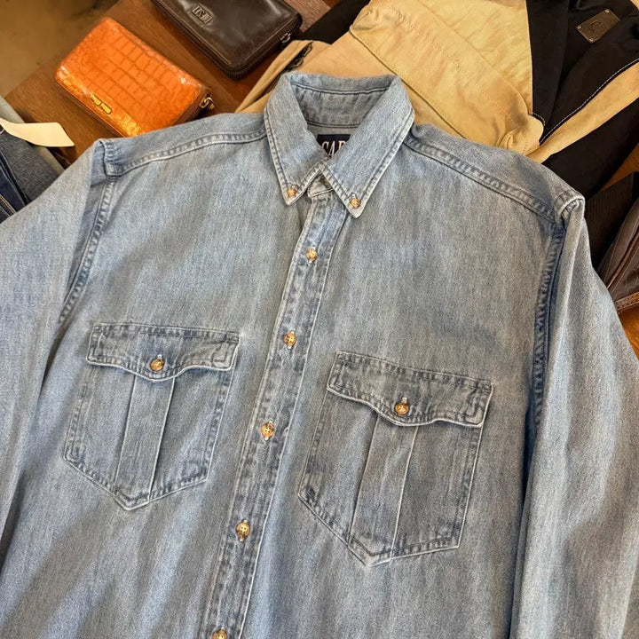 [BUNJANG] Old Gap Canada Two Pocket Denim Shirt / 올드 갭 캐나다 생산 투포켓 데님 셔츠 S M