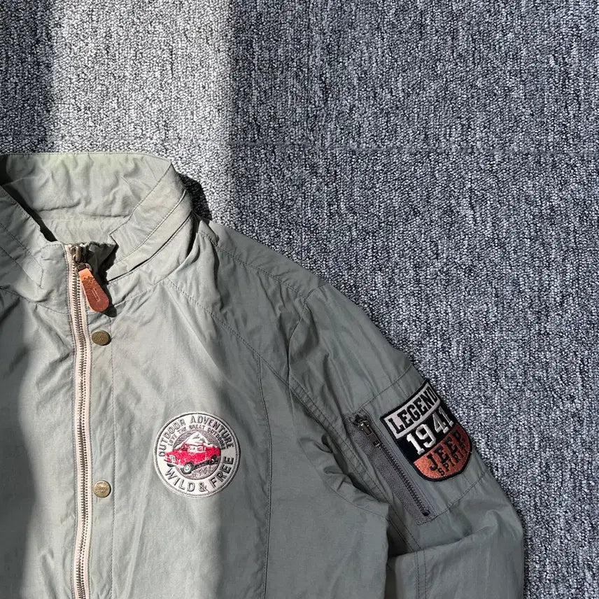 [BUNJANG] Jeep Khaki Patch Logo Vintage Jacket / Jeep 카키 패치 로고 빈티지 자켓