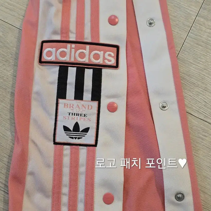 [BUNJANG] [아디다스] 빈티지 핑크 단추 옆트임 팬츠 / [아디다스] 빈티지 핑크 단추 옆트임 팬츠