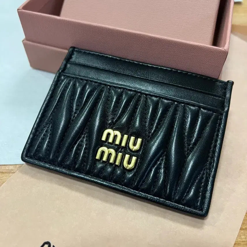 [SOLD OUT] 미우미우 카드지갑
