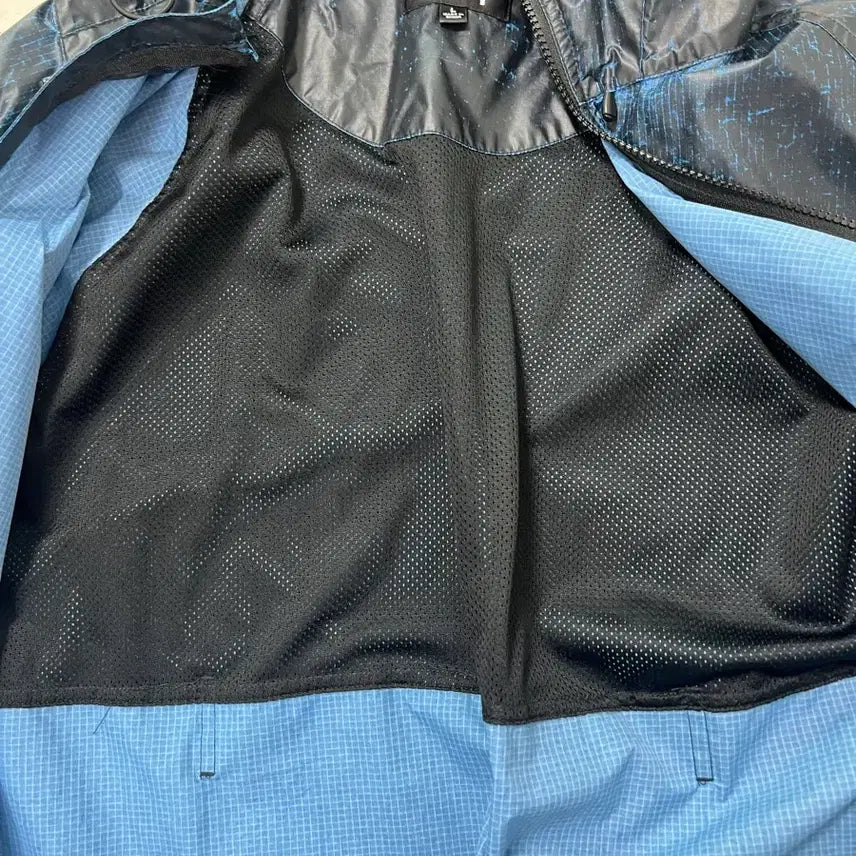 [SOLD OUT] 스투시 비치쉘 크랙드 립스타 윈드브레이커 바람막이 L