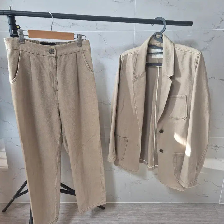 [SOLD OUT] MONOCHROME 자켓 바지 세트
