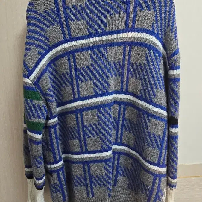[BUNJANG] Coming Step Pattern Knit Cardigan / 커밍스텝 패턴 니트 가디건