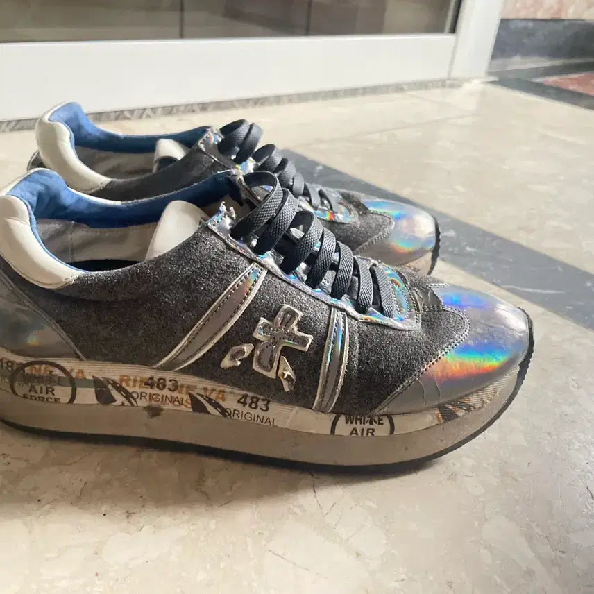 [SOLD OUT] PREMIATA 프리미아타 스니커즈 홀로그램 그레이