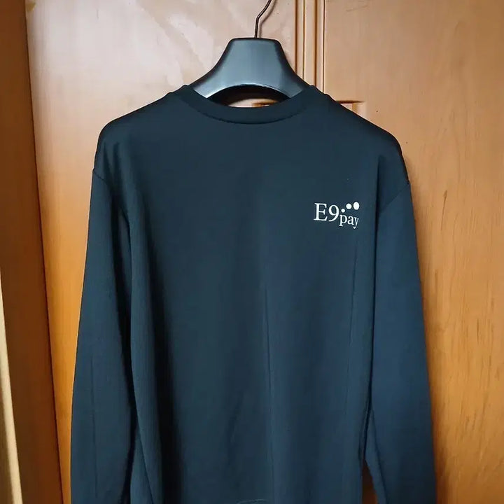 [BUNJANG] E9pay Black Long-Sleeve T-Shirt / E9pay 검정색 긴팔 티셔츠