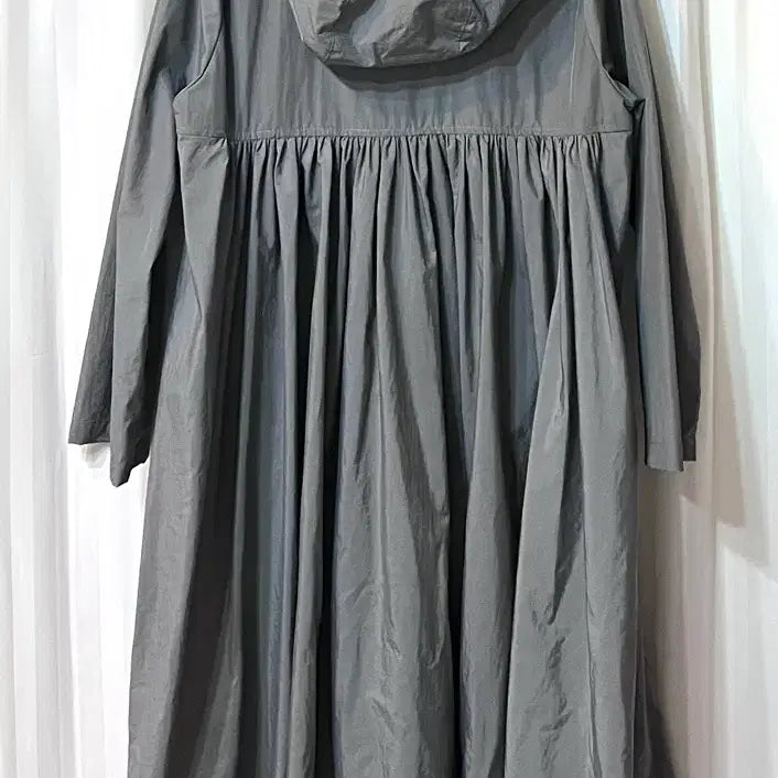 [SOLD OUT] (새상품) 모던한 그레이 셔링 바람막이 코트 자켓 점퍼 55-88