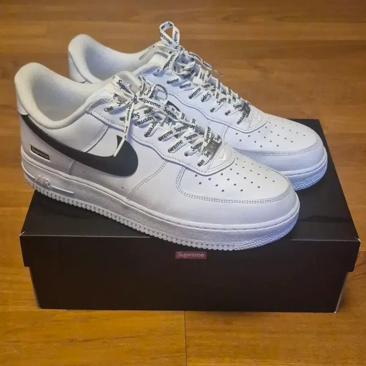 [BUNJANG] Supreme Air Force 1 Low White Sneakers / 슈프림 에어포스 화이트