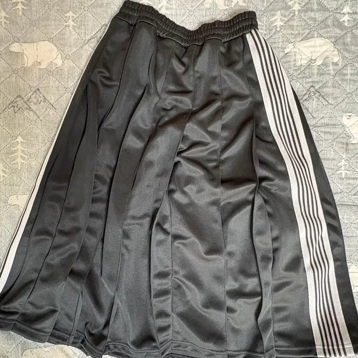 [SOLD OUT] 니들스 26ss 트랙 스커트