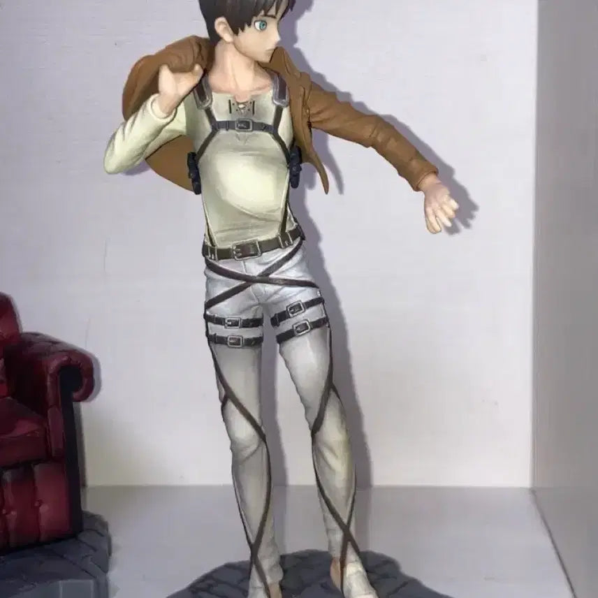 [BUNJANG] Attack on Titan Figure Set: Levi, Eren, and Mike / 희귀)진격의 거인 고전쿠지 리바이+에렌+미케 피규어 디오라마 좌상제일복권
