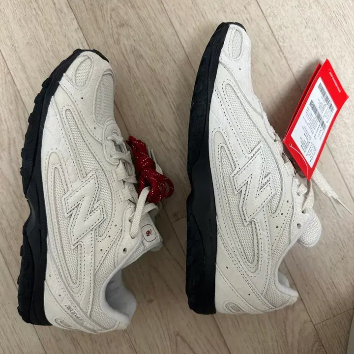 [SOLD OUT] 새상품) 뉴발란스 204L 아이보리 화이트 운동화