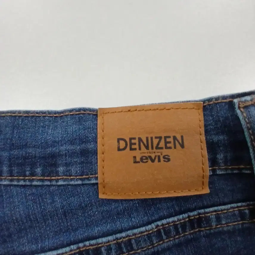 [BUNJANG] Denizen Bootcut Jeans / 데니즌 부츠컷 청바지 진청