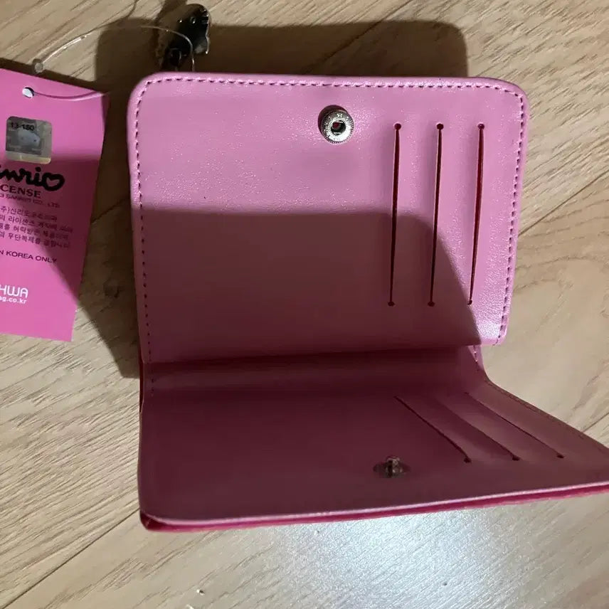 [BUNJANG] Sanrio Hello Kitty Pink Wallet / 고전문구 헬로키티 핑크색 반지갑 Sanrio