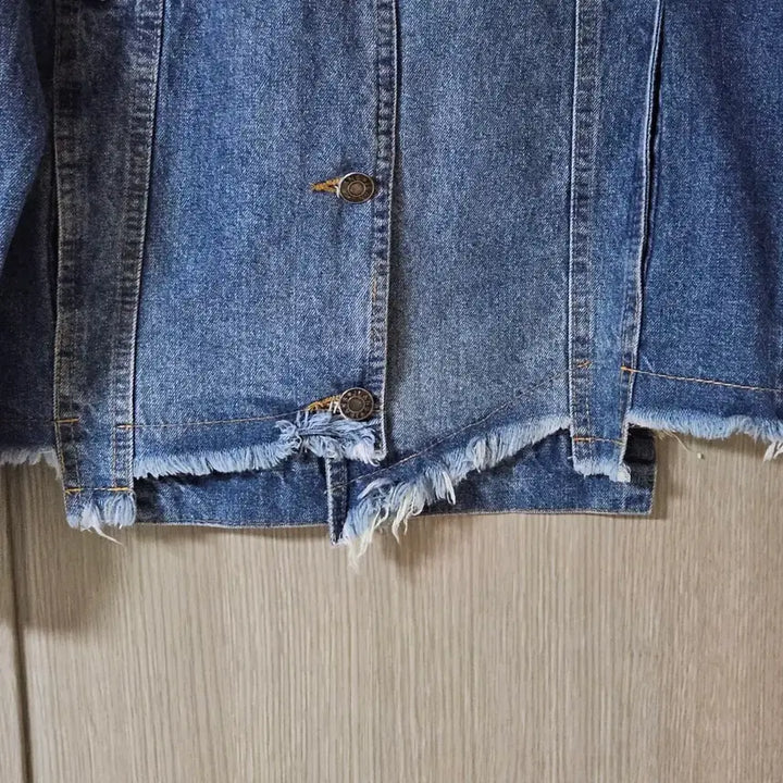 [BUNJANG] Indimdim Denim Jacket M / Indimdim 데님 청자켓 데미지 스타일  M