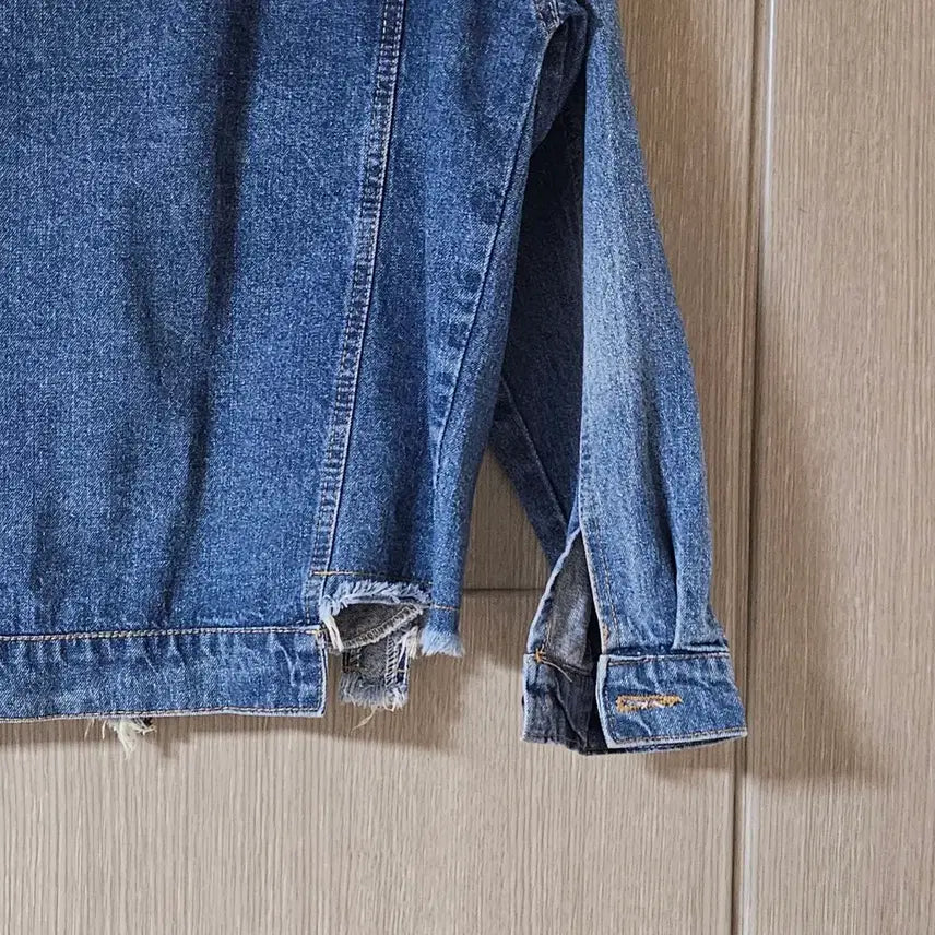 [BUNJANG] Indimdim Denim Jacket M / Indimdim 데님 청자켓 데미지 스타일  M