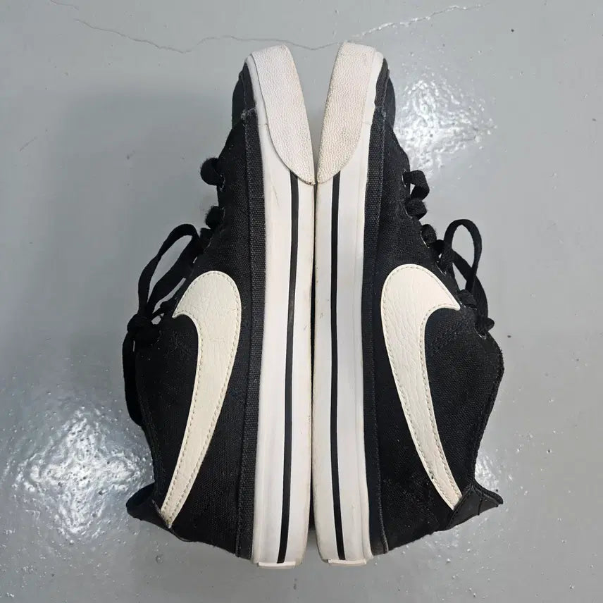 [BUNJANG] Nike Code Legacy Sneakers / 240 나이키 코드 레거시 스니커즈 0415Y