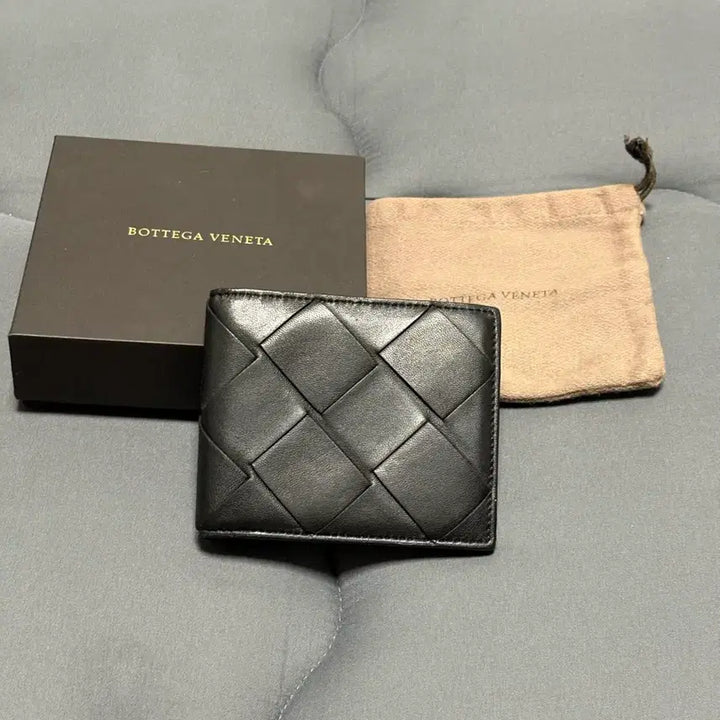 [BUNJANG] Bottega Veneta Cassette Bifold Wallet / [정품]보테가 베네타 카세트 반지갑 판매