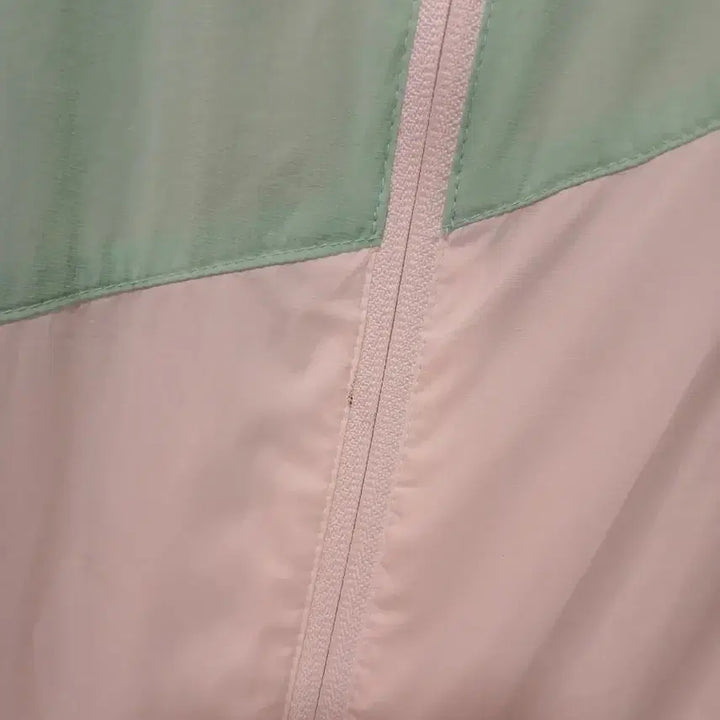 [SOLD OUT] 디스커버리 정품 남성 바람막이 105 사이즈 (여성 입으셔도됨)