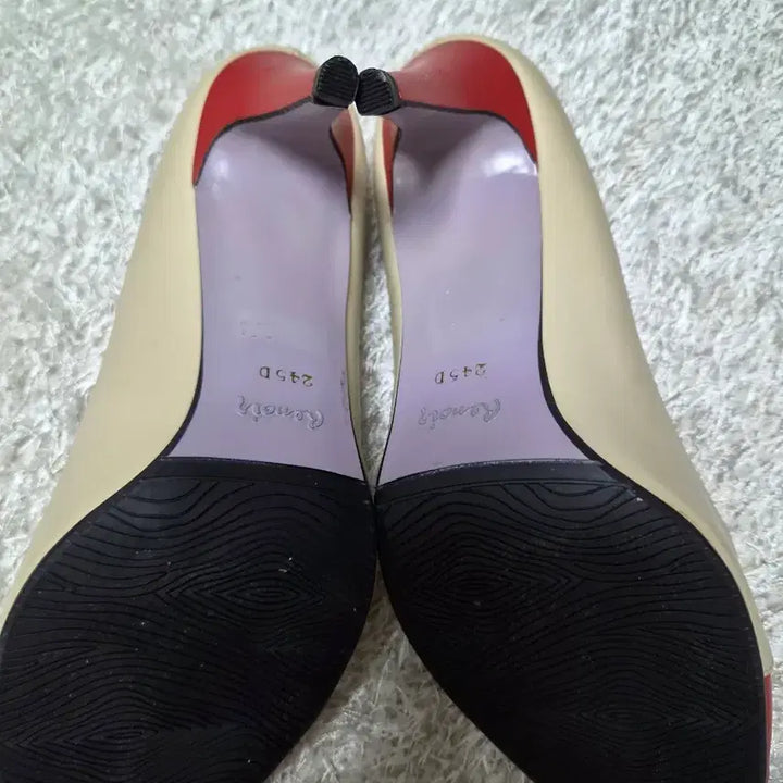 [BUNJANG] Renaissance Gold Accent Leather Shoes / 금감르노아르구두