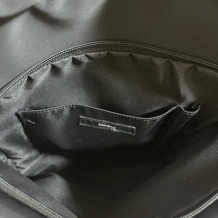 [SOLD OUT] 아이띵소 직장인 블랙 백팩