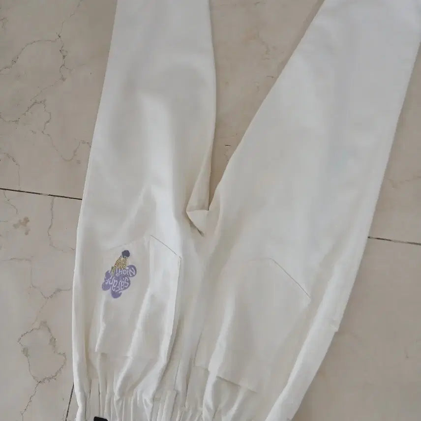 [BUNJANG] 021 Ozsecnd Embroidered Denim Pants / 021 오즈세컨 자수매치 데님 팬츠