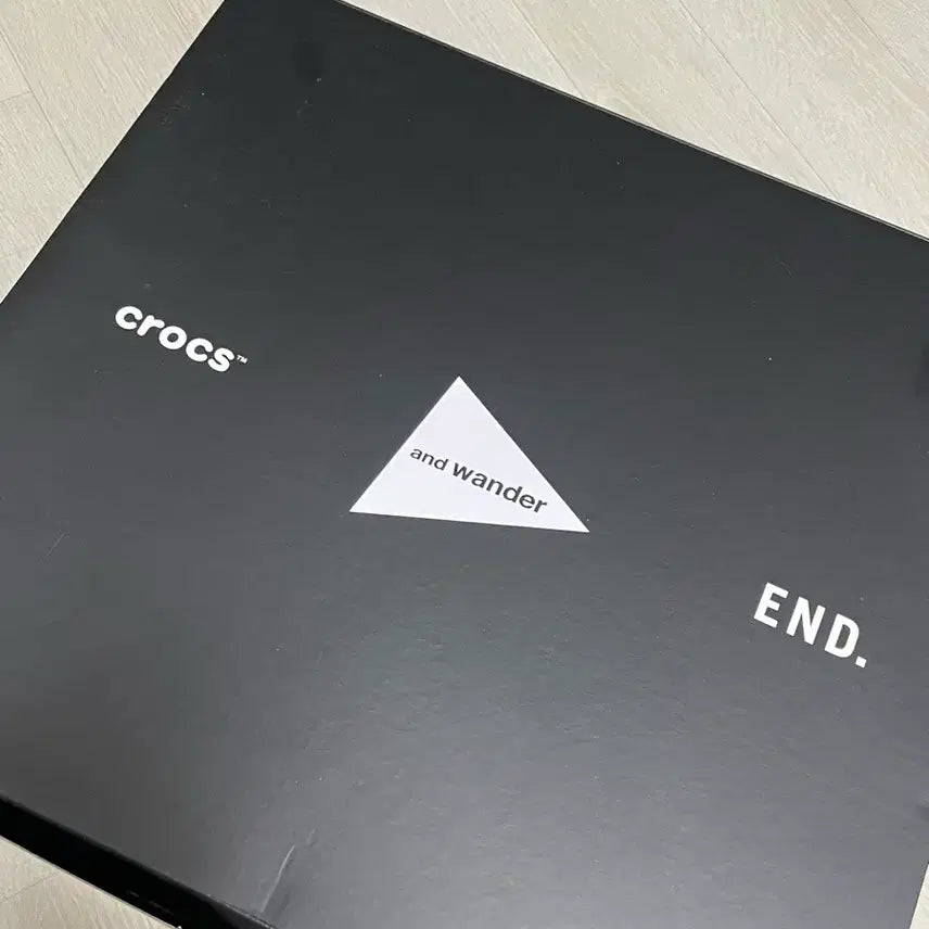 [BUNJANG] Crocs x and wander x END 270 Shoes / 크록스 X 앤드원더 X END 270(새상품)