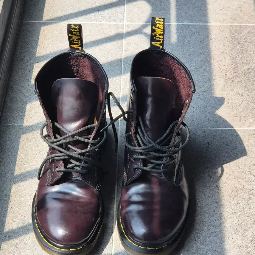 [SOLD OUT] 닥터마틴 1460 버건디 280.