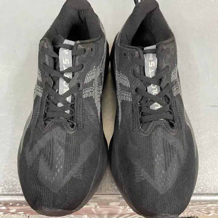 [SOLD OUT] 아식스 노바블라스트 5 블랙 255 (gr-4491)