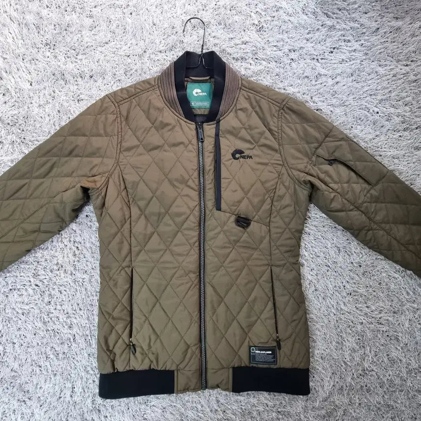 [BUNJANG] Nepa Diamond Quilted Bomber Jacket (Women&